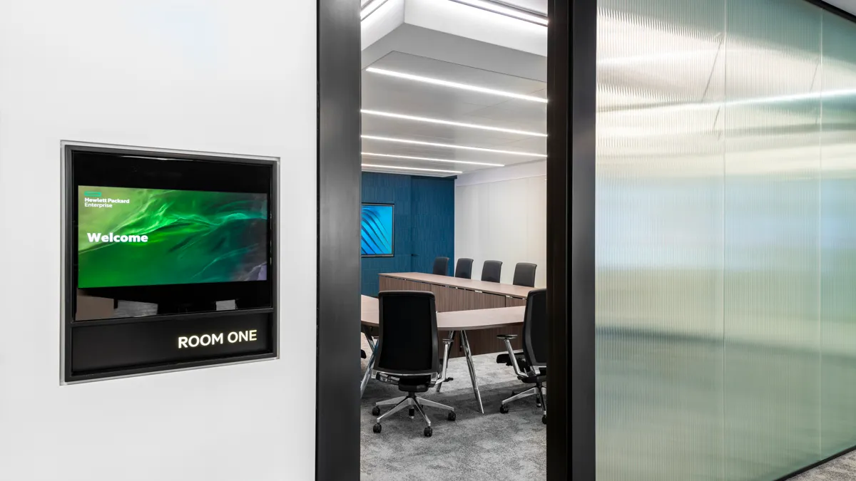 Area HPE Office Curator SMALL 17