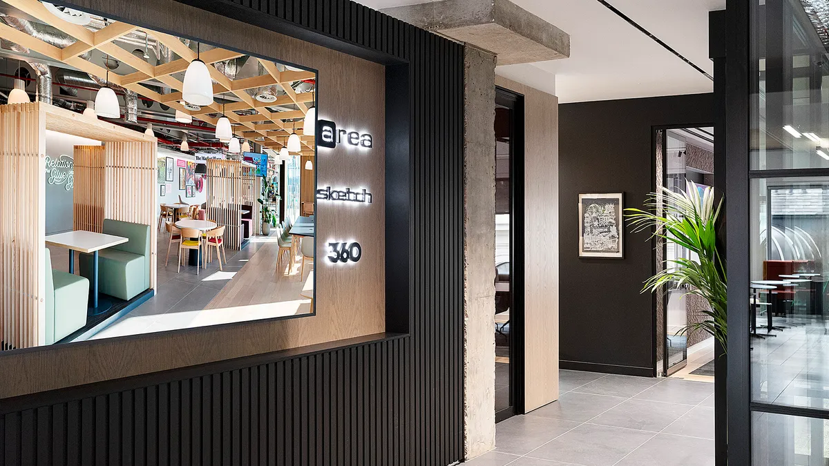 Fourfront Group London Bridge Henry Woide 0793