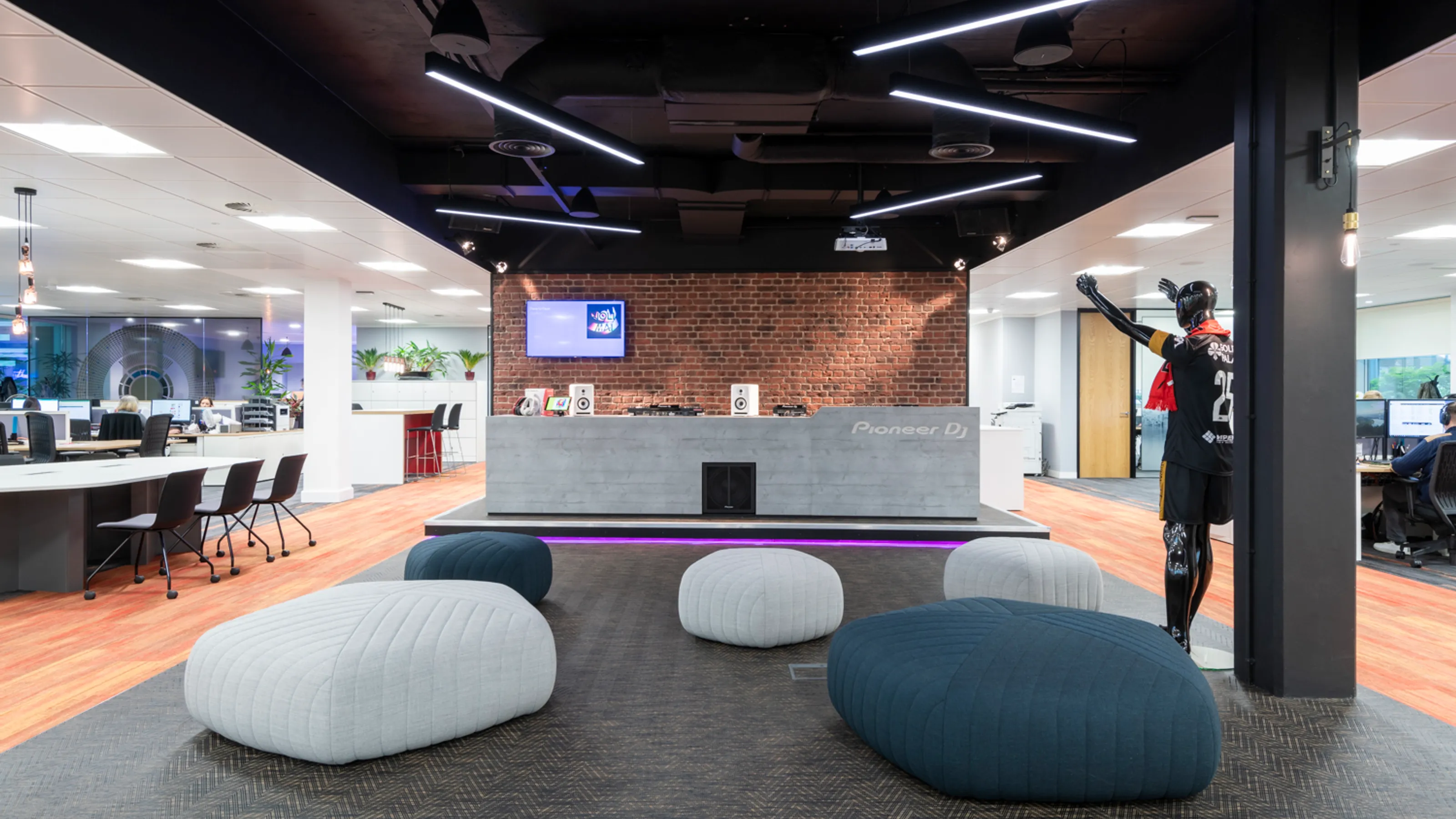 Pioneer DJ Area Marek Sikora Photography Small 7